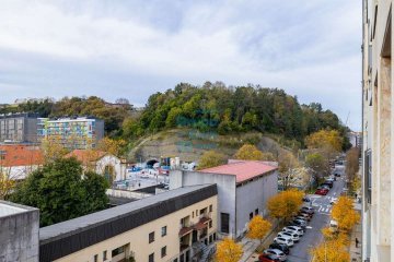 Foto 19 de Amara. José Mª Salaberría. Piso de gran tamaño de cinco dormitorios con terraza orientada al Oeste. Garaje opcional.
