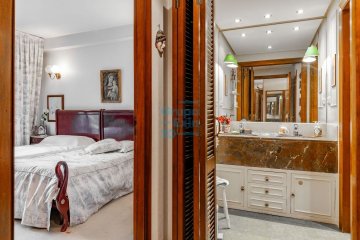 Foto 24 de Amara. José Mª Salaberría. Piso de gran tamaño de cinco dormitorios con terraza orientada al Oeste. Garaje opcional.