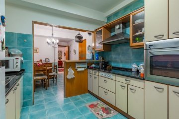 Foto 36 de Amara. José Mª Salaberría. Piso de gran tamaño de cinco dormitorios con terraza orientada al Oeste. Garaje opcional.