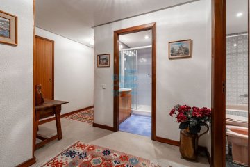 Foto 39 de Amara. José Mª Salaberría. Piso de gran tamaño de cinco dormitorios con terraza orientada al Oeste. Garaje opcional.