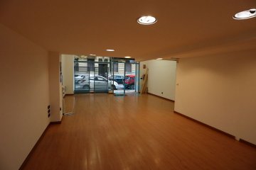 Foto 4 de Centro. Local comercial en calle Prim.