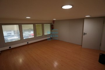 Foto 10 de Centro. Local comercial en calle Prim.