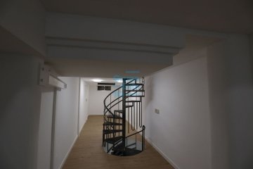 Foto 25 de Centro. Calle Fuenterrabía. Local junto a la Avenida de la Libertad, zona muy comercial. Foto 25 de Centro. Calle Fuenterrabía. Local junto a la Avenida de la Libertad, zona muy comercial.