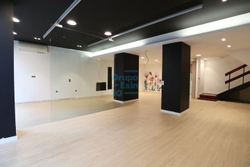 Foto 3 de AMARA. Local comercial en la trasera de la Avd. Madrid. 84m2 de planta nivel calle