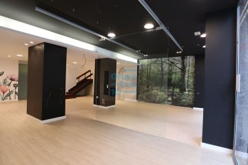 Foto 4 de AMARA. Local comercial en la trasera de la Avd. Madrid. 84m2 de planta nivel calle
