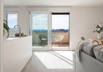 Foto 5 de Obra nueva. Impresionante ático de 2 dormitorios, exterior con dos terrazas y vistas de la ciudad y del mar.