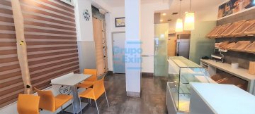Foto 8 de Alquiler de local con licencia grupo 2 actualmente acondicionado como cafeteria-panaderia