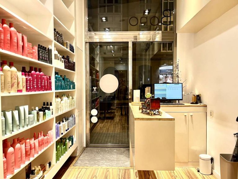 Estupendo local comercial en pleno centro, en la calle San Martín