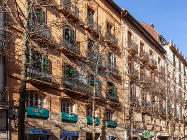 Vivienda en venta situada en pleno centro de Donostia-San Sebastián. Recientemente reformada.