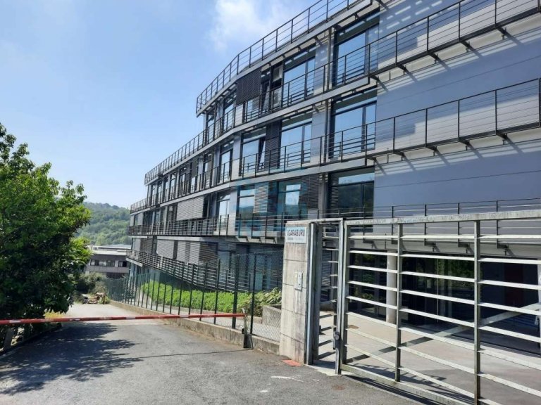 Oficina exclusiva en venta el Polígono de Igara en Donostia-San Sebastián