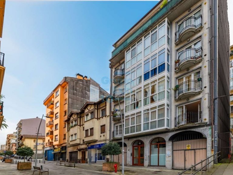 Foto 1 de Vivir en Irún con todo a mano : “Un hogar práctico, actual y pensado para vivir cómodamente.” Foto 1 de Vivir en Irún con todo a mano : “Un hogar práctico, actual y pensado para vivir cómodamente.”