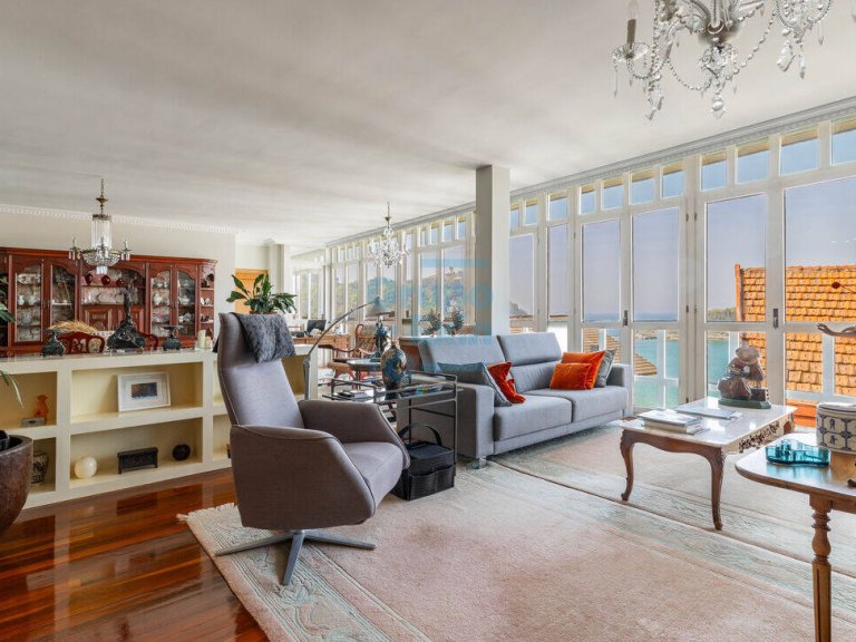 Foto 4 de Magnífico dúplex con vistas a La Concha y terraza exclusiva a la venta