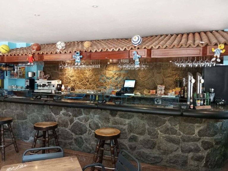 Se vende bar en pleno funcionamiento en el corazón del Barrio de Alza (Donostia-San Sebastián)