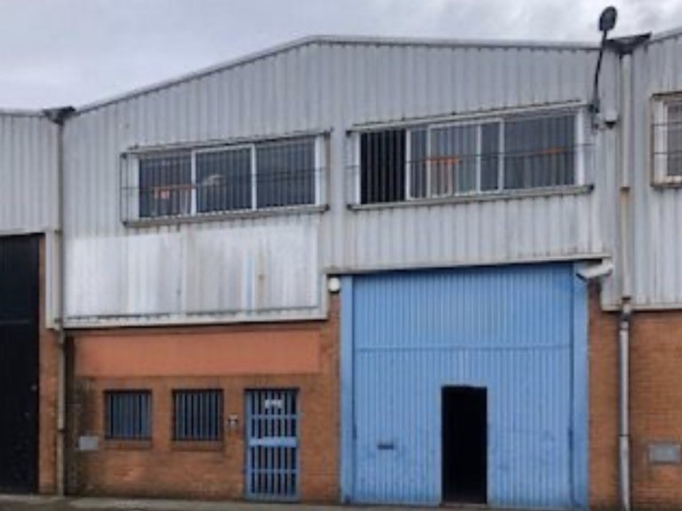Pabellón en alquiler en Pº Ubarburu, Martutene de 426 m2.