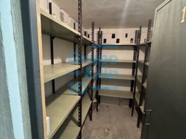 Foto 1 de Trastero con acceso en ascensor.