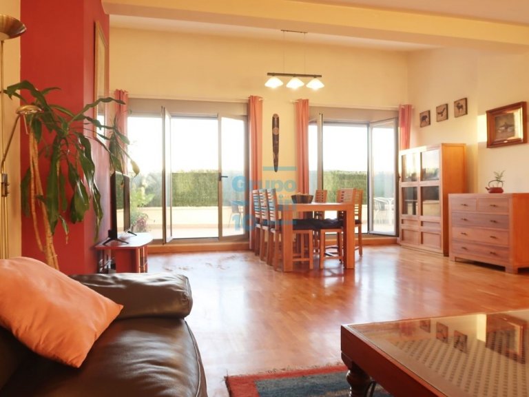 Foto 1 de Parke Murgia Alquiler de dúplex con hermosa Terraza y garaje adicional en 100 €.