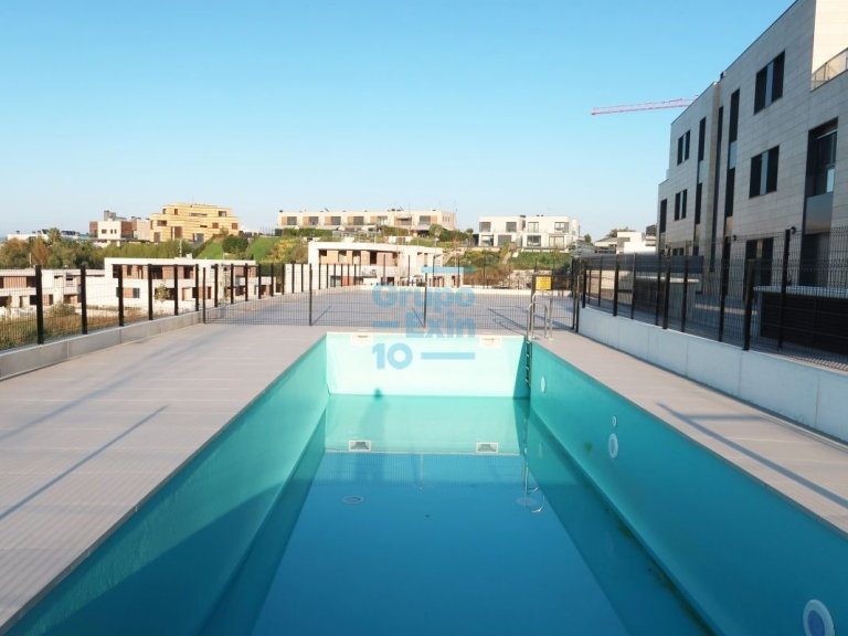 Foto 1 de Vivienda de nueva construcción en ATOTXA ERREKA con amplia terraza de 18 m2 orientada al sur. Piscina y terrazas comunitarias. Garaje cerrado 68 m2.