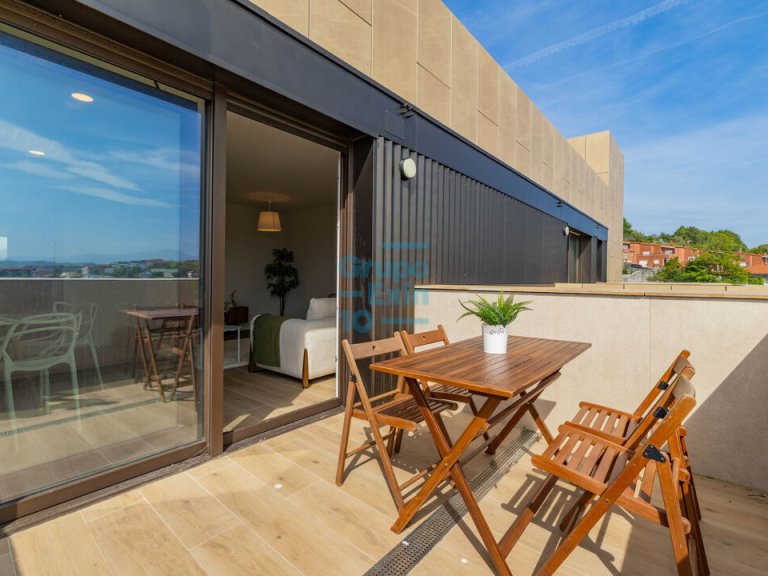Foto 1 de Obra nueva. Ático con terraza y dos dormitorios, con vistas despejadas de la ciudad. Foto 1 de Obra nueva. Ático con terraza y dos dormitorios, con vistas despejadas de la ciudad.